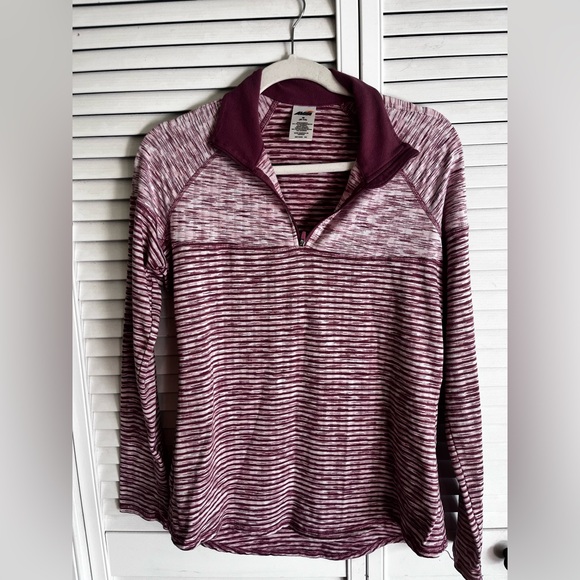 Avia Women's V-Neck Sweater in Maroon and White - Picture 1 of 5